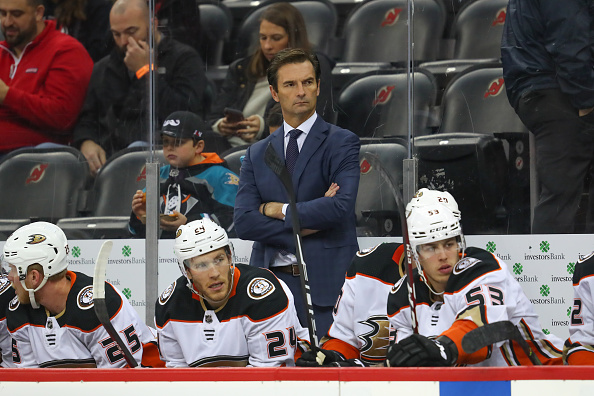 Anaheim Ducks geeft Dallas Eakins nog een jaar om te coachen